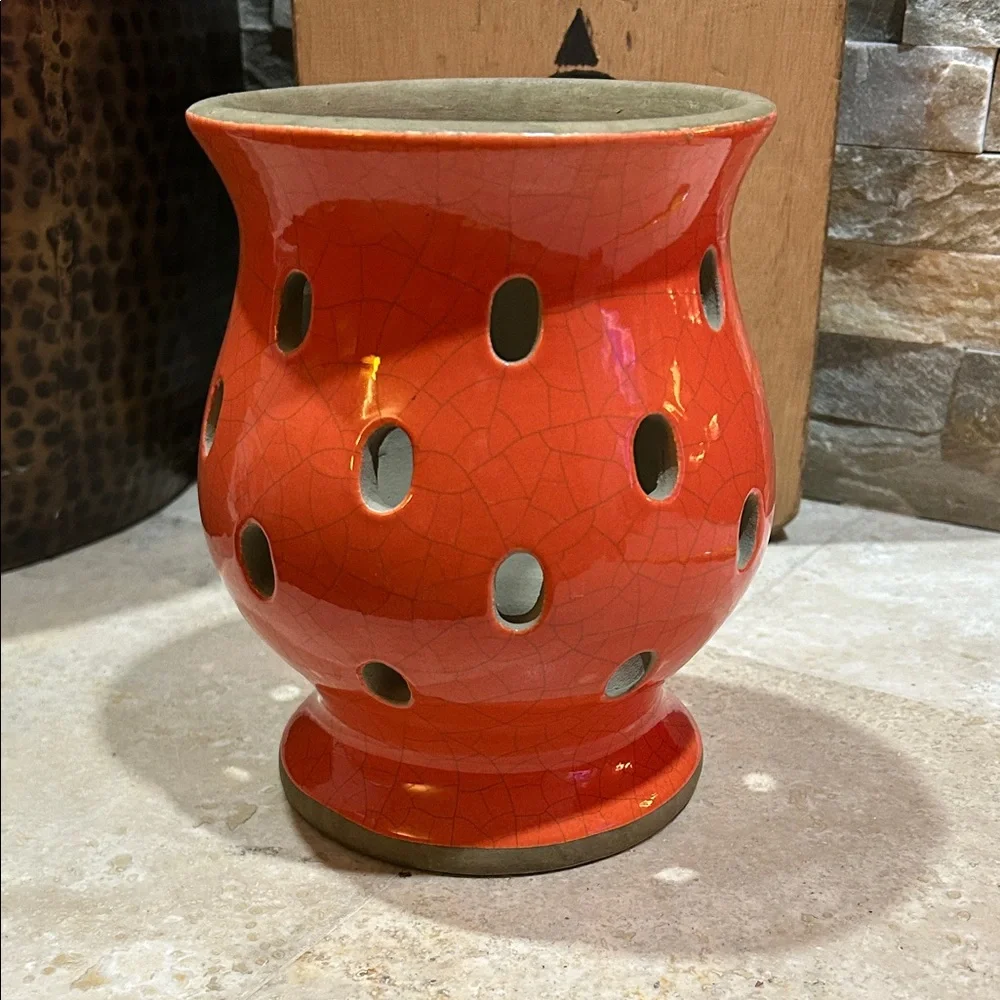 CRATE & BARREL Portola Hurricane Candle Holder